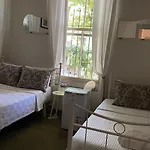 No16 Ada Hotel