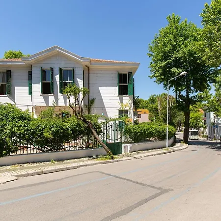 No16 Ada Отель Адалар