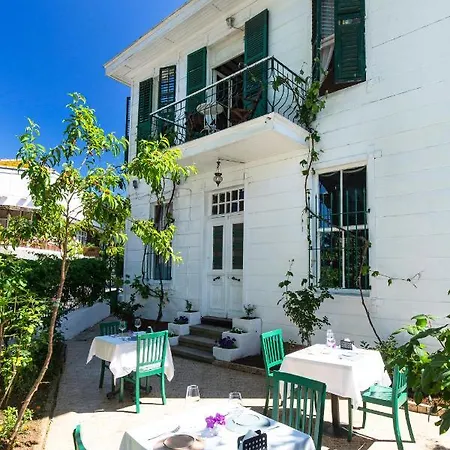 Hotel No16 Ada
