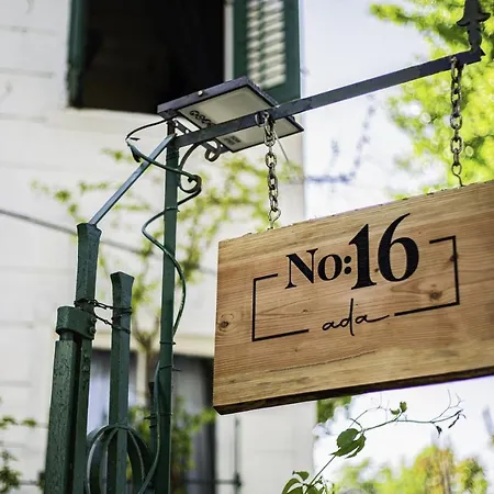 Hotel No16 Ada Adalar