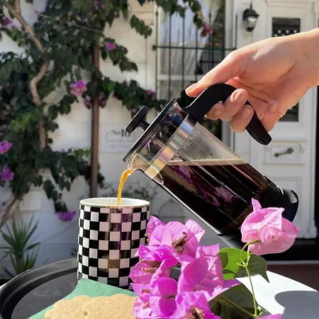 No16 Ada Hotel Prinseneilanden