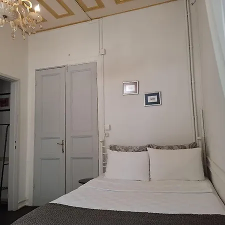 Hotel No16 Ada